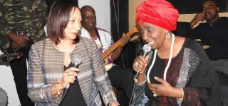 la-ministre-francoise-remarck-apporte-le-soutien-du-gouvernement-a-aicha-kone-avant-son-concert