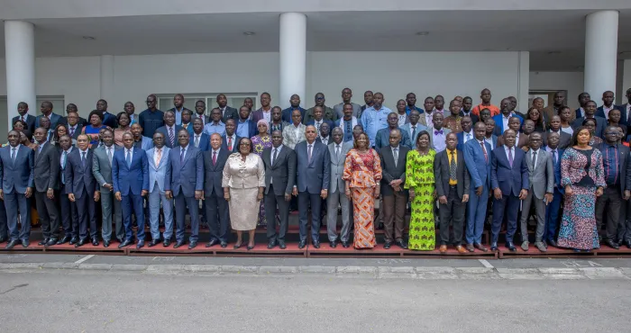 signature-de-la-treve-sociale-2022-2027-les-syndicats-des-fonctionnaires-reconnaissants-au-president-de-la-republique-et-au-gouvernement