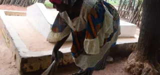 portrait-korhogo-la-celebre-dame-qui-parle-avec-les-morts-se-revele