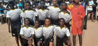 football-mondialito-2022-quatre-matches-de-feu-pour-les-quarts