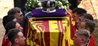 angleterre-les-britanniques-font-leurs-a-dieu-elizabeth-ii