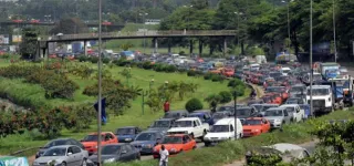 resurgence-des-embouteillages-abidjan-victime-des-travaux-durbanisation
