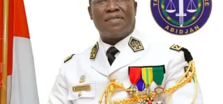 cote-divoire-des-policiers-et-gendarmes-pris-en-flagrant-delit-de-racket-convoques-devant-le-tribunal-militaire