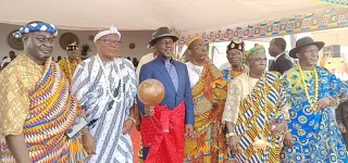 yopougon-municipales-2023-adama-bictogo-recoit-le-soutien-des-7-villages-atchan