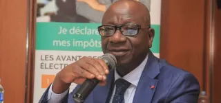 affaire-67-millions-de-ouattara-sie-abou-remis-a-issiaka-diaby-le-directeur-general-des-impots-fait-dimportantes-precisions