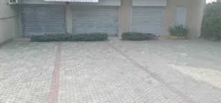 celebration-de-la-saint-sylvestre-les-magasins-et-restaurants-ferment-le-lendemain