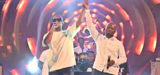 reveillon-de-la-saint-sylvestre-des-artistes-font-le-show-a-grand-bassam