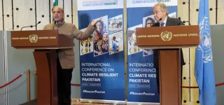 inondation-au-pakistan-une-aide-de-9-milliards-de-dollars-pour-reconstruire-le-pays