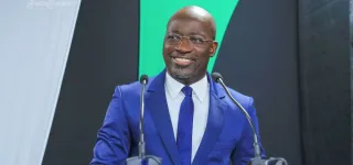 face-a-la-presse-hier-ble-goude-proclame-son-independance-et-assene-ses-verites