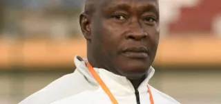 souhalio-haidara-selectionneur-des-elephants-a-il-nous-reste-deux-matchs-on-va-les-jouer-a-fond