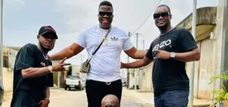 arrivee-en-cote-divoire-du-roi-12-12-apoucthou-national-le-pere-daloa-creent-la-mendicigang