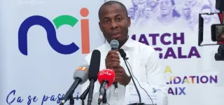 match-de-gala-pour-la-consolidation-de-la-paix-ronaldhino-kaka-ronaldo-r9-okocha-rivaldo-luis-figo-annonces-2