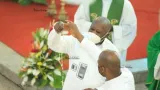 premiere sortie publique gbagbo dribble partisans et sympathisants