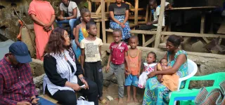 dimanche-de-la-solidarite-dans-le-district-dabidjan-belmonde-dogo-apporte-le-soutien-du-gouvernement-a-plusieurs-familles-vulnerables