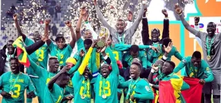 chan-2022-apres-leur-sacre-en-algerie-macky-sall-offre-10-millions-et-un-terrain-a-chaque-joueur-et-encadreur