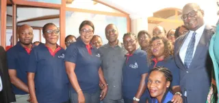 cote-divoire-campagne-de-securite-routiere-le-ministre-amadou-kone-en-immersion-au-centre-dappel-gratuit-1302