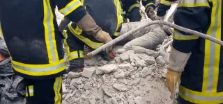 2-personnes-retrouvees-mortes-sous-les-decombres-dun-immeuble-a-cocody-angre-chateau