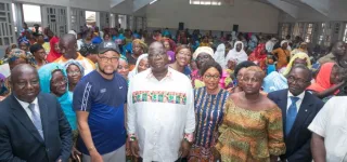 elections-municipales-tchagba-laurent-met-les-jeunes-de-marcory-en-mission