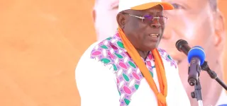 hommage-au-president-de-la-republique-bacongo-lieutenant-fidele-alassane-ouattara-ma-tout-donne