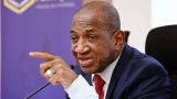 invite par linstitut amadou gon coulibaly lancien pm guineen kabine komara alerte sur les dangers du gaspillage de leau
