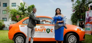 promotion-de-lentrepreunariat-feminin-des-souscripteurs-de-luiaffif-recoivent-des-cles-de-leurs-vehicules-avec-sautoc