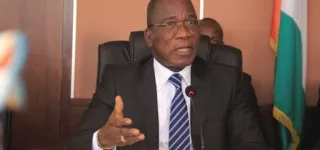 pretendu-endettement-de-la-cote-divoire-le-dg-du-tresor-et-de-la-comptabilite-publique-deconstruit-les-mensonges