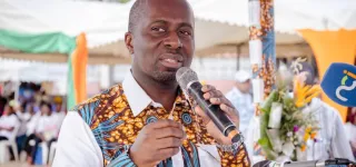 grand-bassam-journee-des-droits-de-la-femme-le-maire-moulot-prend-des-engagements-en-faveur-de-1500-femmes