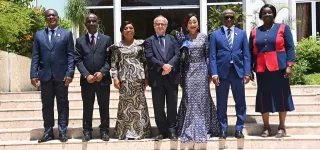 diplomatie-parlementaire-lhonorable-patricia-yao-et-une-delegation-parlementaire-chez-lambassadeur-de-france-en-cote-divoire