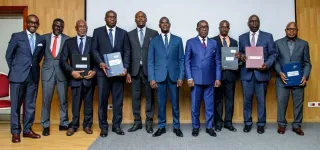 initiatives-en-faveur-des-jeunes-31-milliards-de-fcfa-pour-les-districts-et-regions