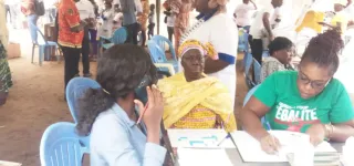 sante-abobo-le-chr-se-rapproche-de-sa-population