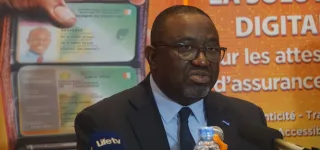 03-mois-apres-son-entree-en-vigueur-pourquoi-la-digitalisation-de-lassurance-automobile-coince