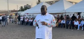 fete-avec-les-femmes-du-grand-marche-de-marcory-laurent-tchagba-nayez-crainte-2