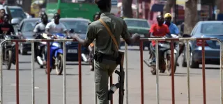 burkina-faso-six-personnes-arretees-pour-incitation-a-un-attroupement-arme