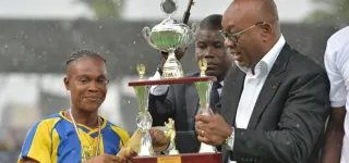 football-feminin-ligue-2-championne-teco-fc-a-recu-son-trophee-et-ses-medailles