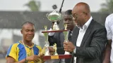 football feminin ligue 2 championne teco fc a recu son trophee et ses medailles