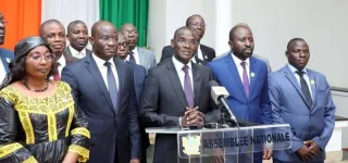 districts-autonomes-les-deputes-donnent-quitus-au-ministre-vagondo-pour-un-projet-de-loi-portant-ratification