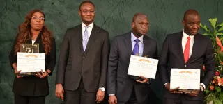 promotion-de-lexcellence-et-bonne-gouvernance-financiere-sanogo-alpha-du-ministere-de-la-sante-et-2-autres-laureats-elus-meilleurs-daf