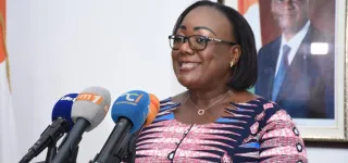 journees-de-la-fonction-publique-lancement-de-la-signature-electronique-anne-ouloto-sengage-pour-une-administration-totalement-digitalisee