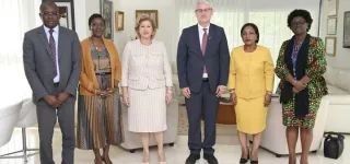 rencontre-entre-la-premiere-dame-et-le-directeur-pays-de-lonusida