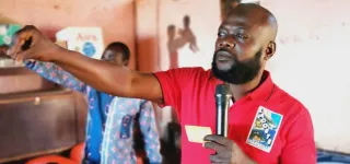 derive-identitaires-propos-tribalistes-et-xenophobes-lodieux-derapage-de-koua-justin