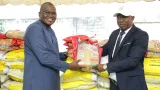 rhdp port bouet ibrahim konate offre 10 tonnes de vivre aux aux populations