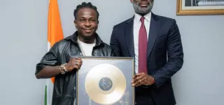 affaire-disque-dor-didi-b-honore-par-la-commune-de-bingerville