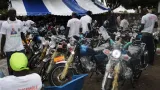 tiassale vie de parti les secretaires de section du rhdp recoivent des engins motorises