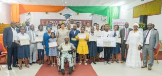 5eme-annee-consecutive-de-celebration-de-lexcellence-le-maire-jean-louis-moulot-recompense-ses-eleves-dexception