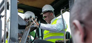 entretien-et-rehabilitation-des-routes-du-haut-sassandra-mamadou-toure-lance-le-reprofilage-de-2360-kilometres-de-route