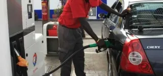 flambee-du-prix-du-baril-du-petrole-a-linternational-vers-une-augmentation-du-prix-du-carburant-a-la-pompe
