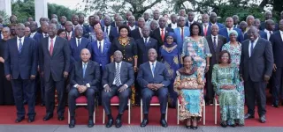 ouverture-de-la-seance-inaugurale-aujourdhui-ouattara-met-les-senateurs-du-rhpd-en-ordre-de-bataille