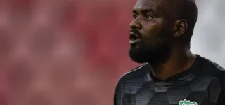 can-2023-gardien-de-but-des-elephants-sylvain-gbohouo-fait-partie-des-plans-de-gasset