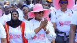lutte contre le cancer de sein fatim bamba maire danyama porte le brassard