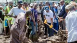 bouake 2e edition de la semaine de salubrite amadou kone en vrai capitaine entraine progressivement les populations dans sa vison de bouake nouveau bouake ville propre